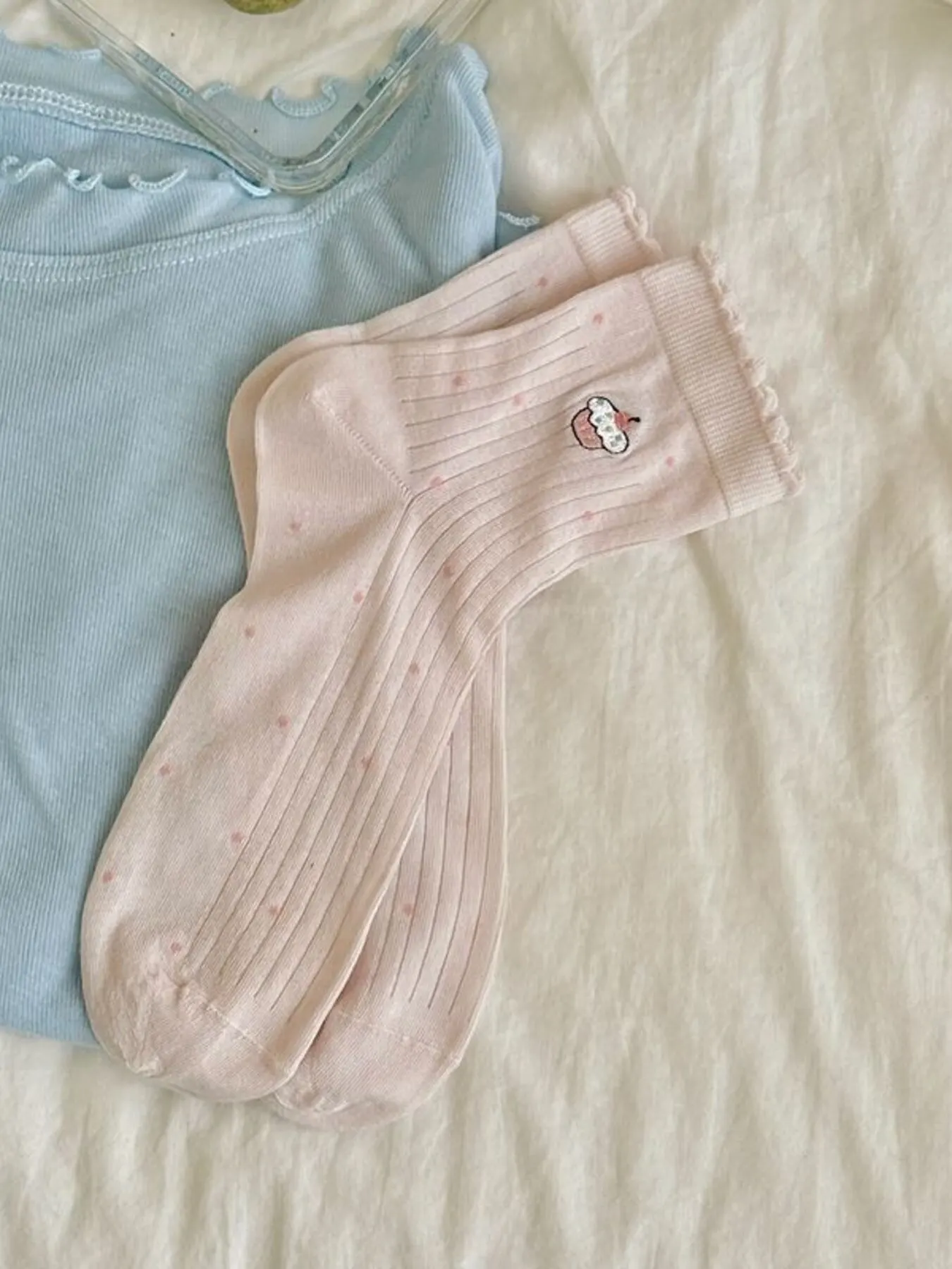 Breathable Knit Crew Socks 1