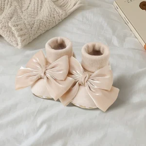 Cute Toddler Snow Boots with Faux Fur Lining and Anti-Slip Sole for Baby Boys and Girls Winter Walking